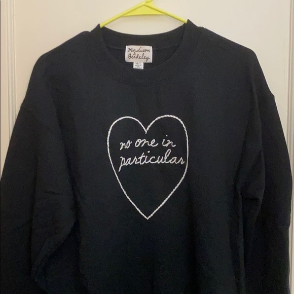 NWT Madison & Berkeley Black Sweater SZ M/L - Picture 2 of 3